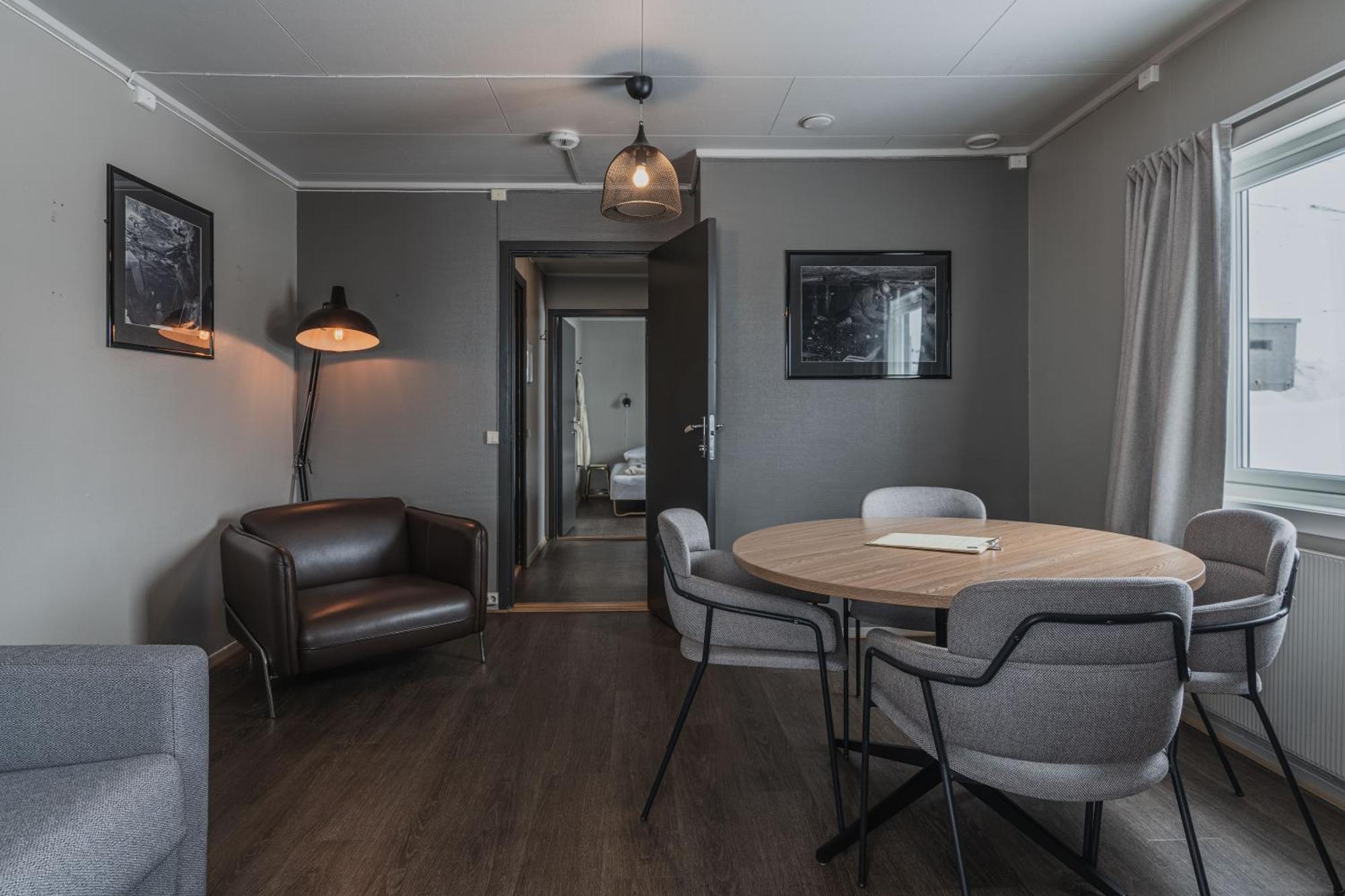 Coal Miners' Cabins Longyearbyen Exterior photo