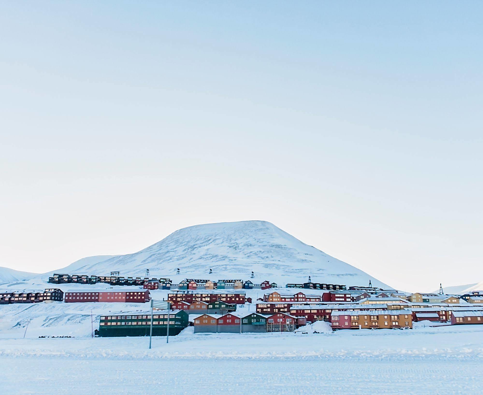 Coal Miners' Cabins Longyearbyen Exterior photo